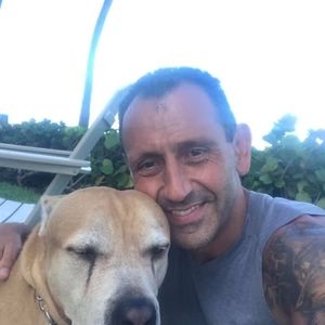 Meet your Posher, Dennis